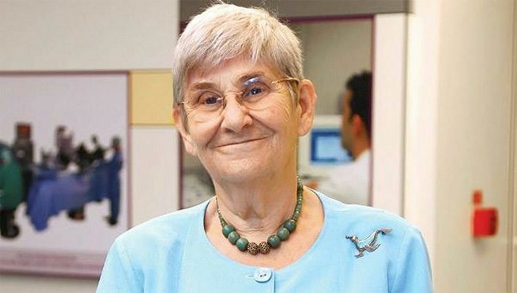 canan-karatay-aciqlamasiyla-yene-diqqet-cekdi