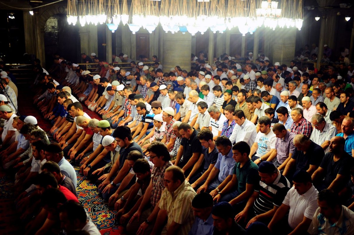 ramazanin-huzur-secdesi-teravih-namazi-nece-qilinir