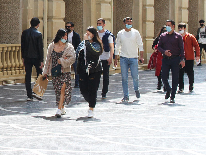 din-den-aciq-havada-maska-taxmaqla-bagli-ehaliye-muraciet