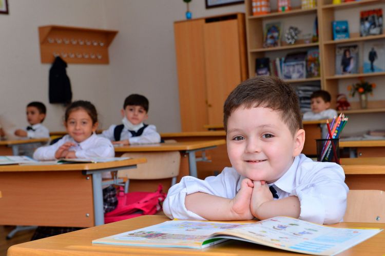 azerbaycanin-bu-mekteblerinde-cemi-1-sagird-tehsil-alir