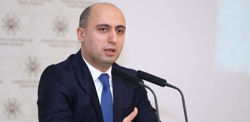niye-mektebler-indi-acildi