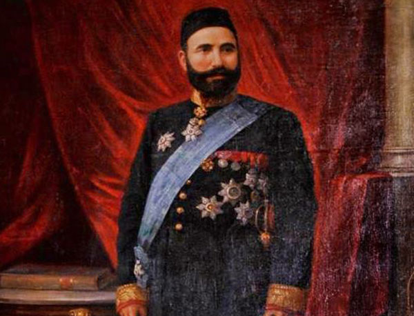 paytaxt-sakinleri-meshur-milyoncu-haqda-neleri-bilir