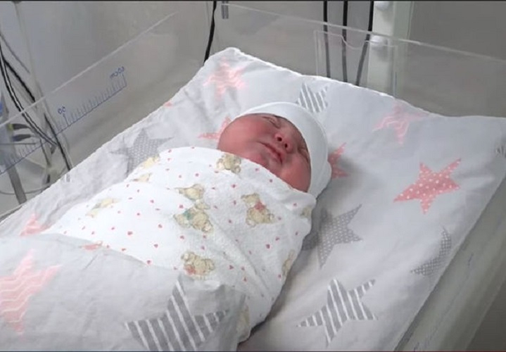 bakida-6-kiloqram-cekisi-olan-usaq-doguldu