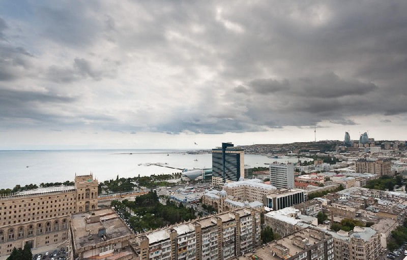 mayin-17-si-hava-ne-ved-edir