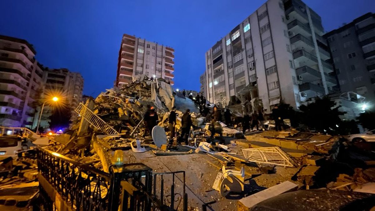 guclu-zelzeleler-niye-gece-saatlarinda-bas-verir