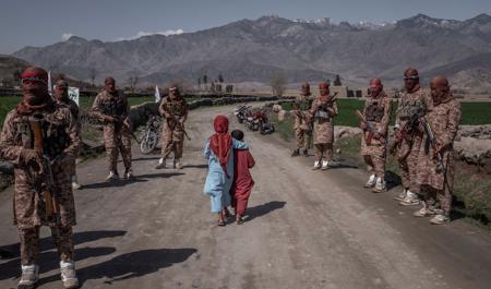 efqanistan-bu-qizin-sucaetinden-danisir