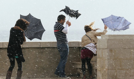 fhn-hava-seraiti-ile-elaqedar-ehalini-xeberdar-etdi