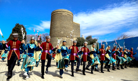 azerbaycan-ilaxir-cersenbesini-qeyd-edir