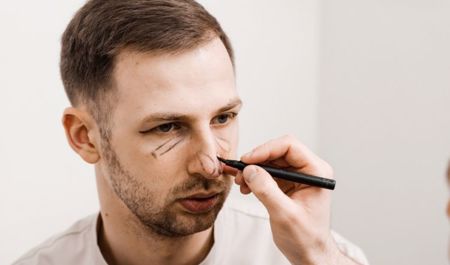 kimler-rinoplastika-emeliyyati-etdire-biler