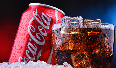mutexessisler-bitkileri-coca-cola-ile-sulamaga-cagiris-edib